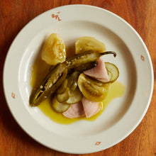 Load image into Gallery viewer, Hand-made Pasta Hamper (vego)
